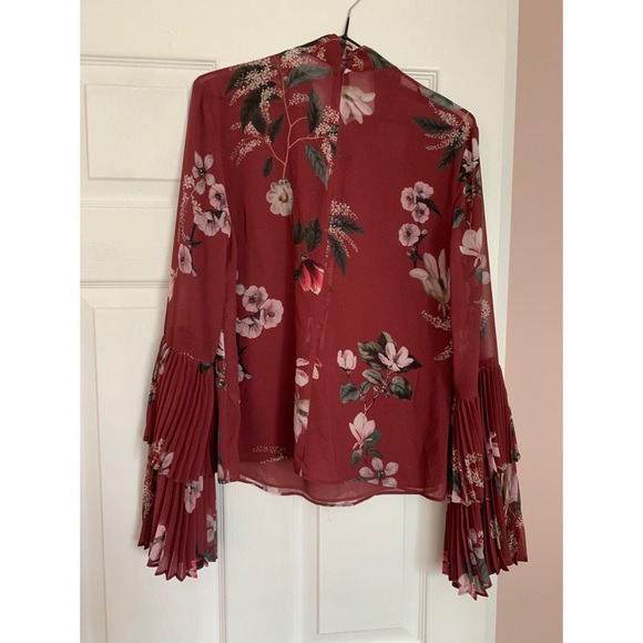 Keepsake Flower Blouse with Ruffle Sleeves - Picture 2 of 3